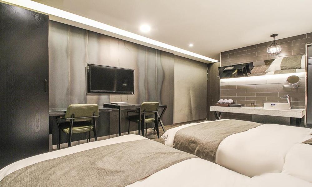 Jamsil 2.4 Hotel Сеул Экстерьер фото