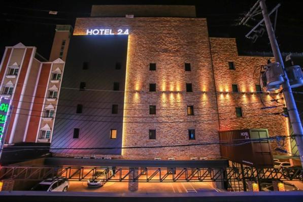 Jamsil 2.4 Hotel Сеул Экстерьер фото