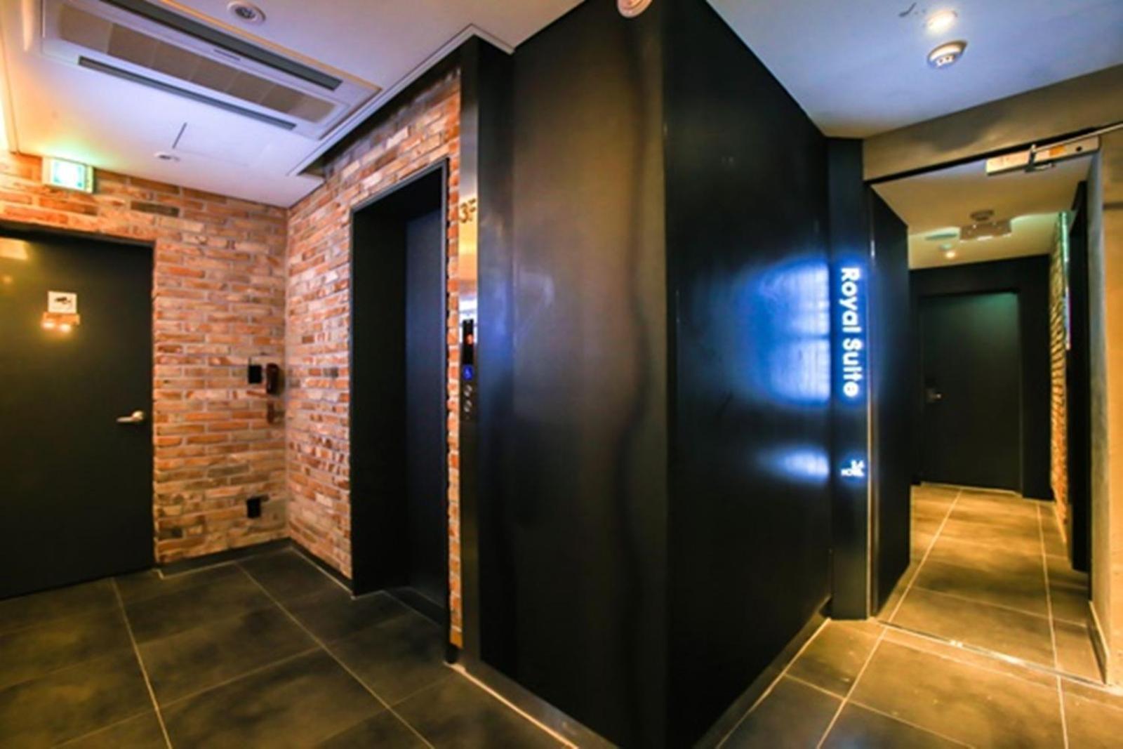 Jamsil 2.4 Hotel Сеул Экстерьер фото